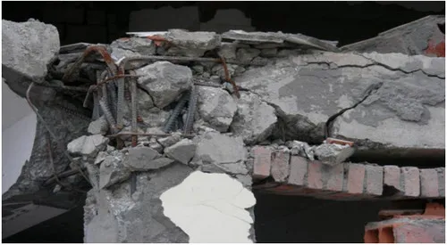 اشکالات اجرایی سازه بتنی؛ بررسی نواقص اجرایی ساختمان های بتنی(آپدیت 1405) 54 Figure 33 Thirstone connection failure 6 11zon